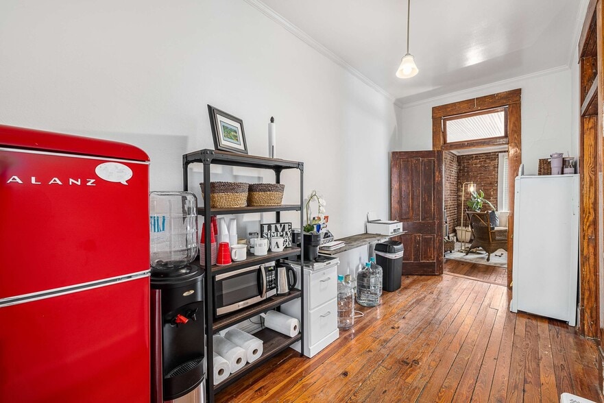 More Photos Of 35 S Peachtree St, Norcross Restaurant For Sale