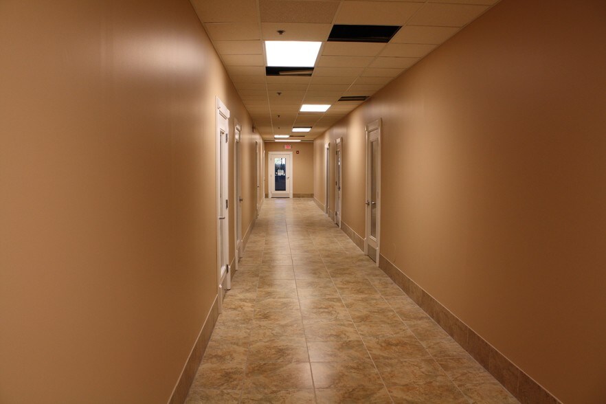 More Photos Of 22800 Hall Rd, Clinton Township Light Manufacturing For Lease