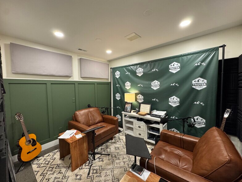 More Photos Of 10351 Dawson's Creek Blvd, Fort Wayne Medical For Sale