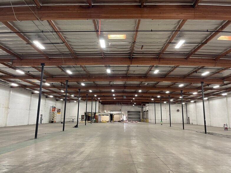 More Photos Of 6925 Atlantic Ave, Long Beach Warehouse For Lease