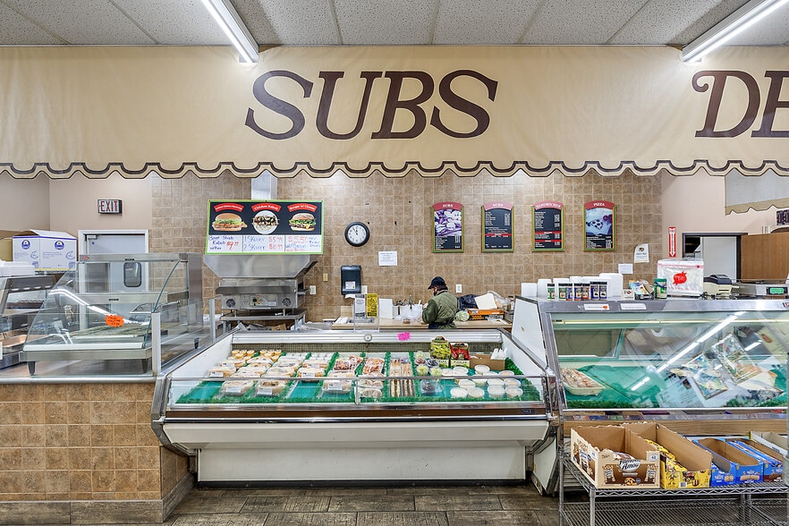More Photos Of 5625-5655 18 Mile Rd, Sterling Heights Storefront For Sale