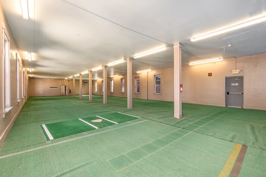 More Photos Of 222 W Plane St, Bethel Storefront For Sale