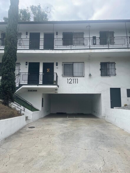 More Photos Of 12111 S Figueroa St, Los Angeles Apartments For Sale