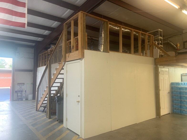 More Photos Of 741 Harry McCarty Rd, Bethlehem Light Distribution For Lease