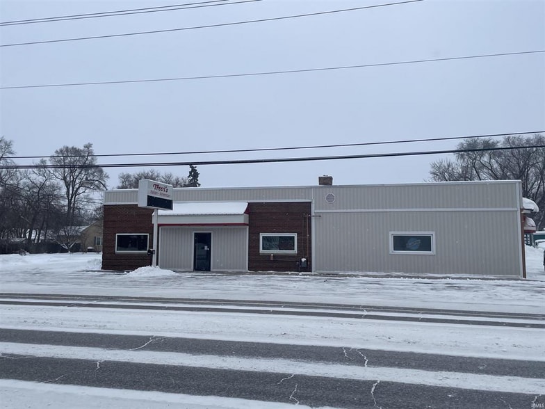 More Photos Of 510-512 Lincolnway W, Osceola Restaurant For Sale