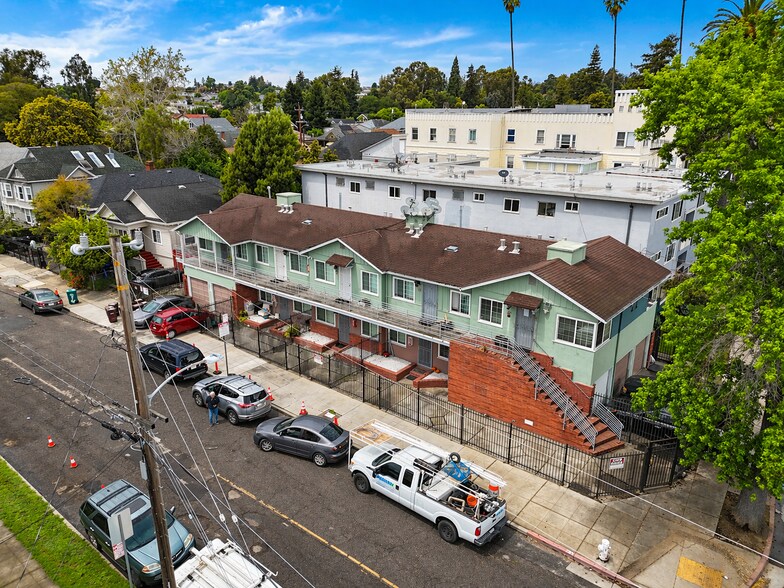 More Photos Of 3114 Ashbrook Ct, Oakland Apartments For Sale