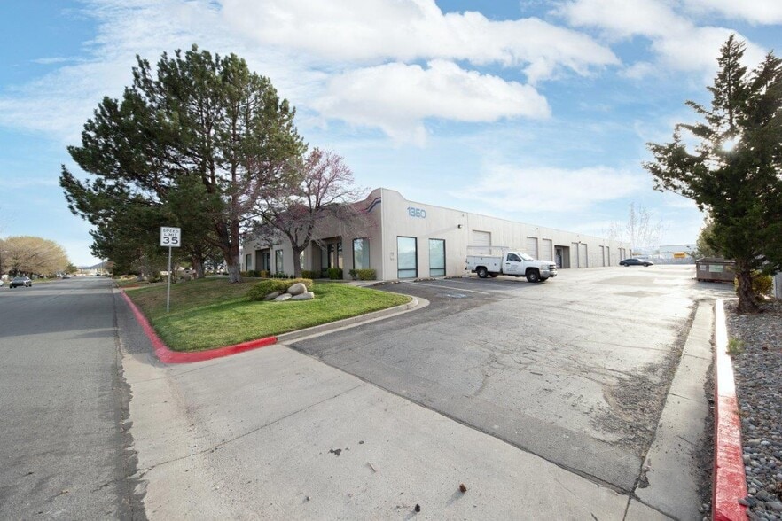 More Photos Of 1350 Freeport Blvd, Sparks Warehouse For Lease