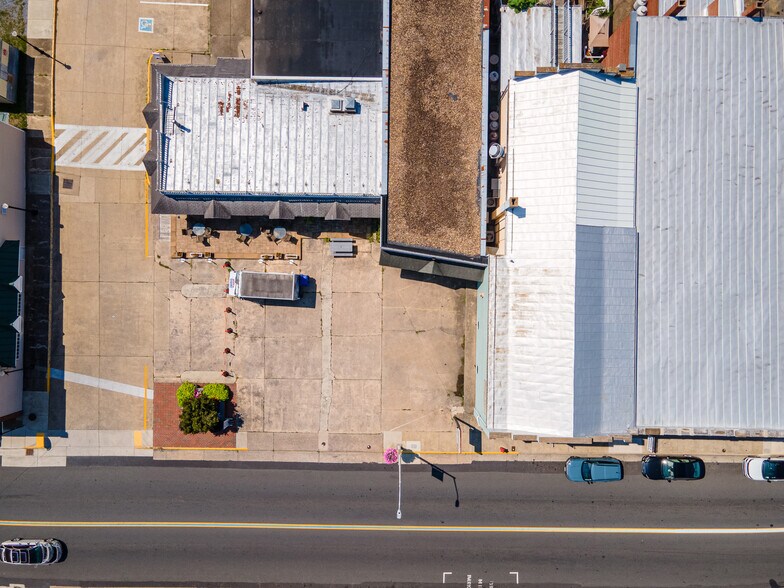 More Photos Of 30 E Main St, Luray Office For Sale