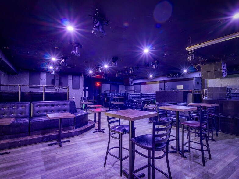 More Photos Of 3490 NW 32nd Ave, Miami General Retail For Sale