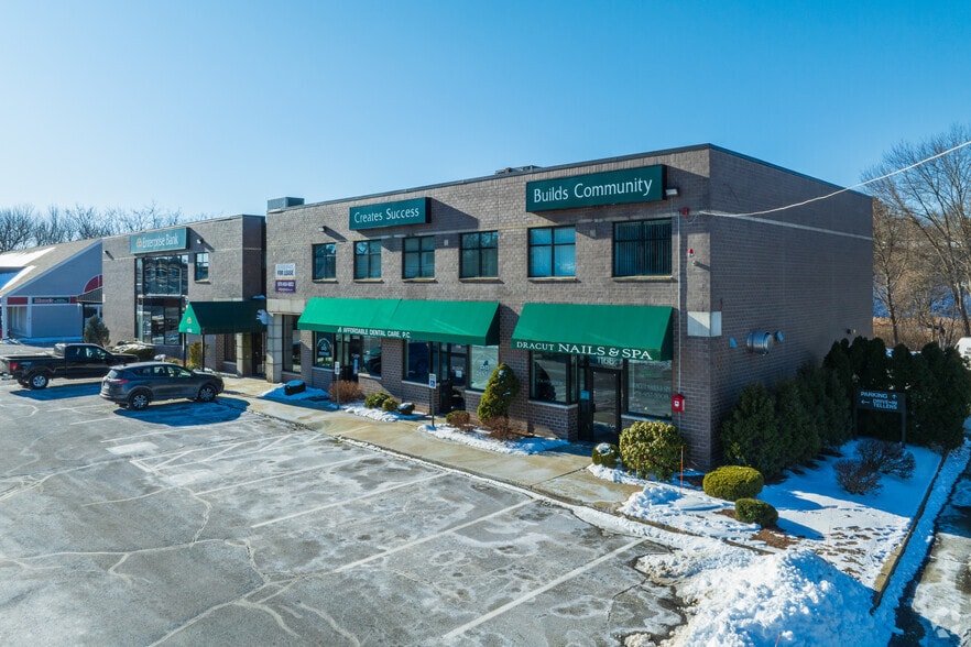 More Photos Of 1168 Lakeview Ave, Dracut Freestanding For Lease