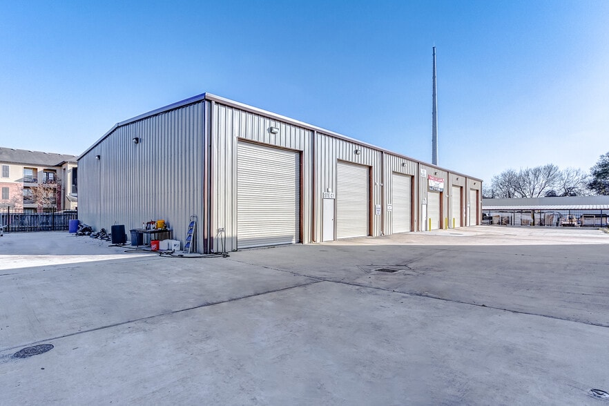 More Photos Of 1631 Highway 6 S, Houston Warehouse For Sale