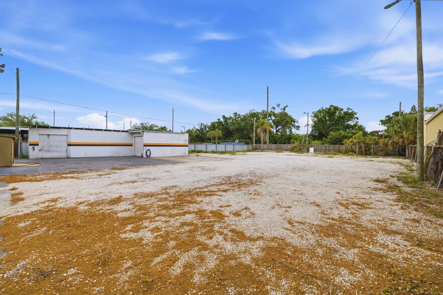 More Photos Of 3642 W Cypress St, Tampa Light Manufacturing For Sale
