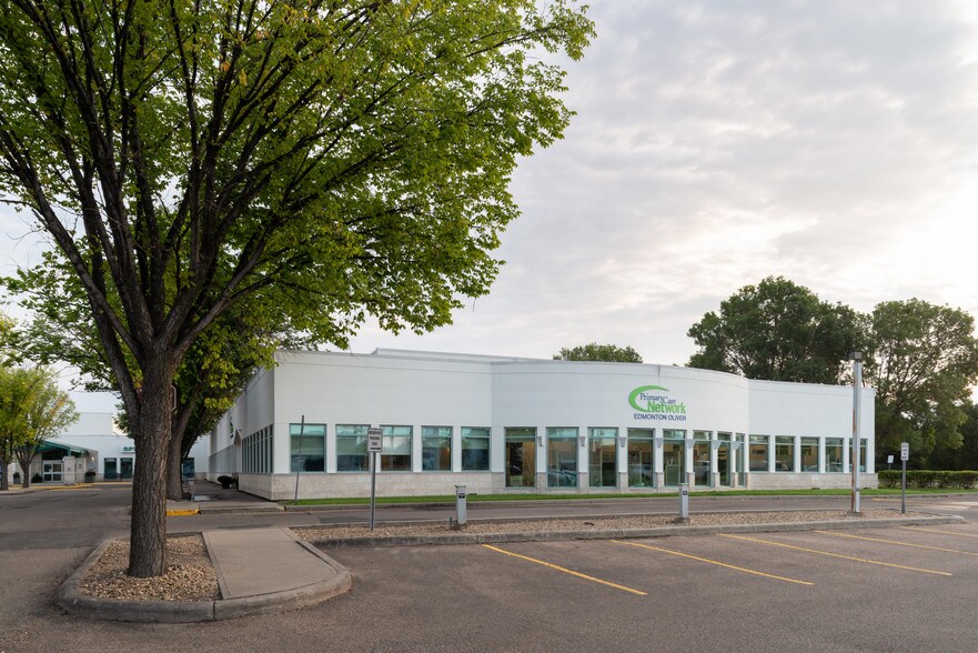 More Photos Of 11910 111th Ave NW, Edmonton Medical For Lease