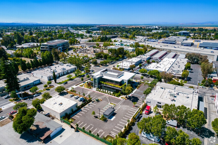 More Photos Of 1075 Terra Bella Ave, Mountain View Office For Sale