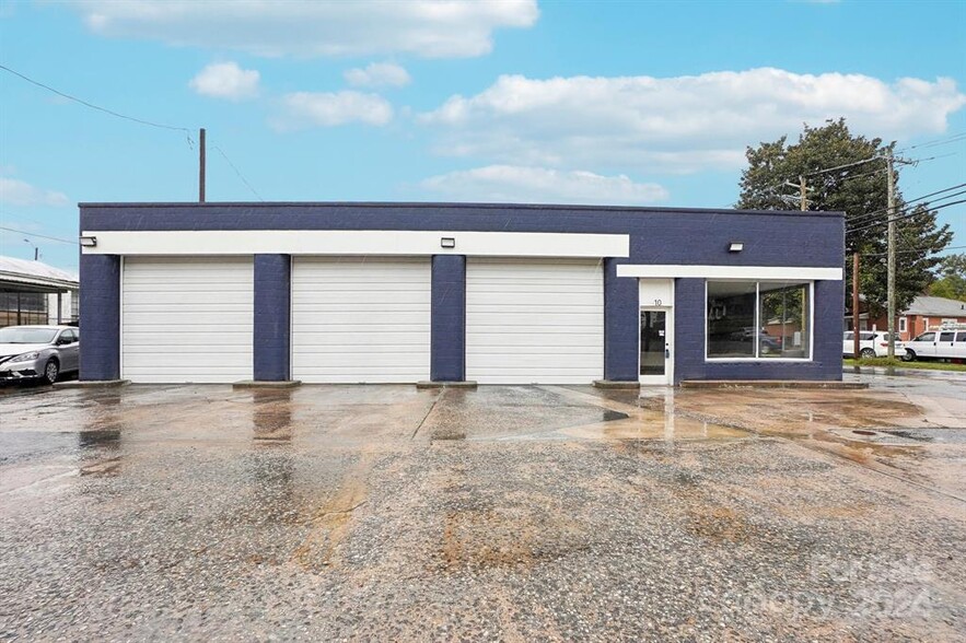 Primary Photo Of 10 National Hwy, Thomasville Auto Repair For Sale