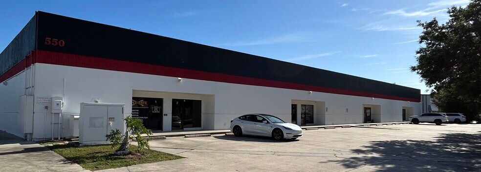 More Photos Of 550 Gus Hipp Blvd, Rockledge Showroom For Lease