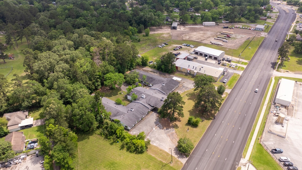 More Photos Of 1712 N Timberland Dr, Lufkin Continuing Care Retirement Community For Sale