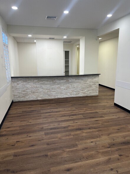 More Photos Of 1111 SE Indian St, Stuart Medical For Lease