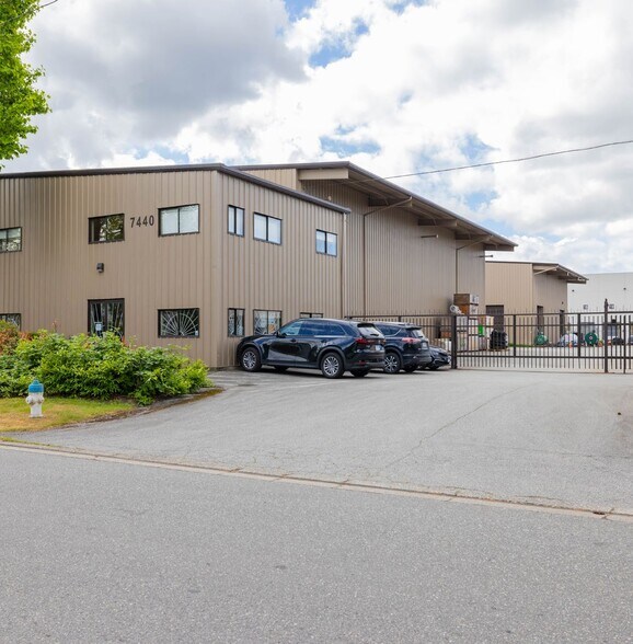 More Photos Of 7440 Wilson Ave, Delta Service For Lease