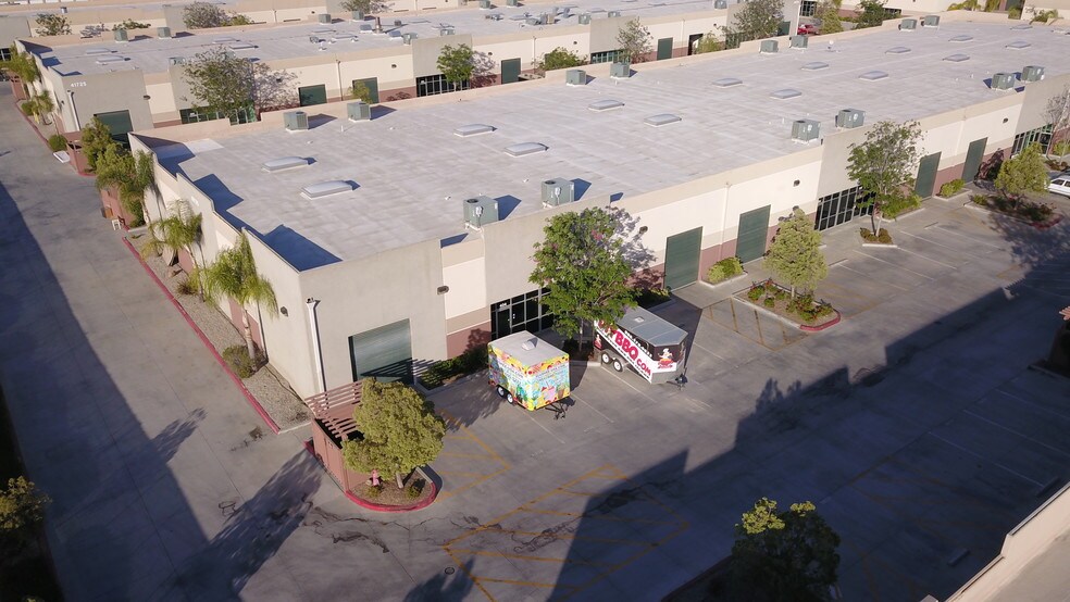More Photos Of 41735 Elm St, Murrieta Warehouse For Lease