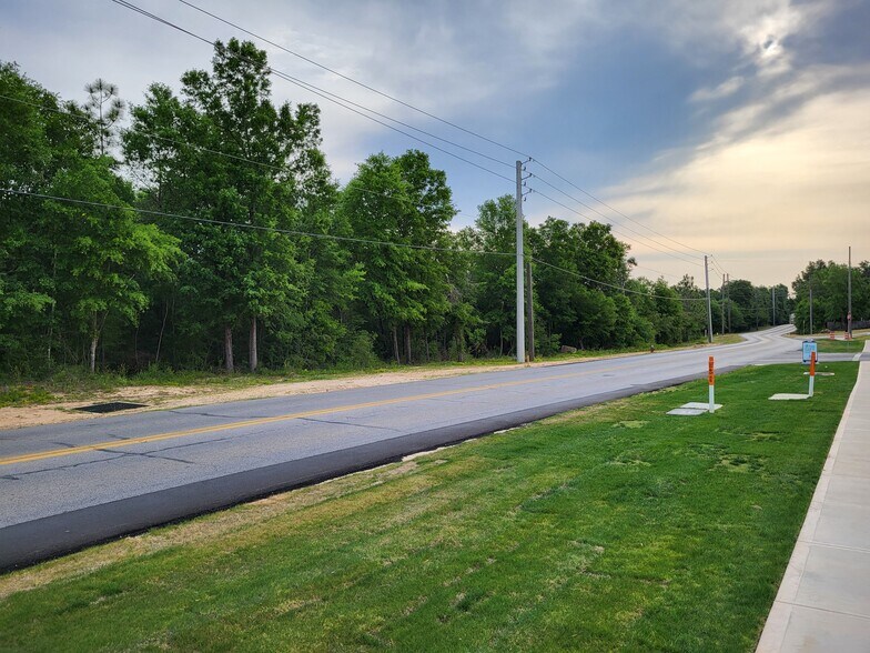 More Photos Of 301 E Redstone Ave, Crestview Land For Sale