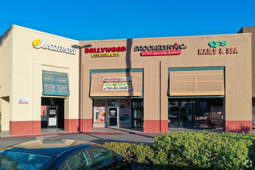 More Photos Of 700-784 N Main St, Corona Unknown For Lease