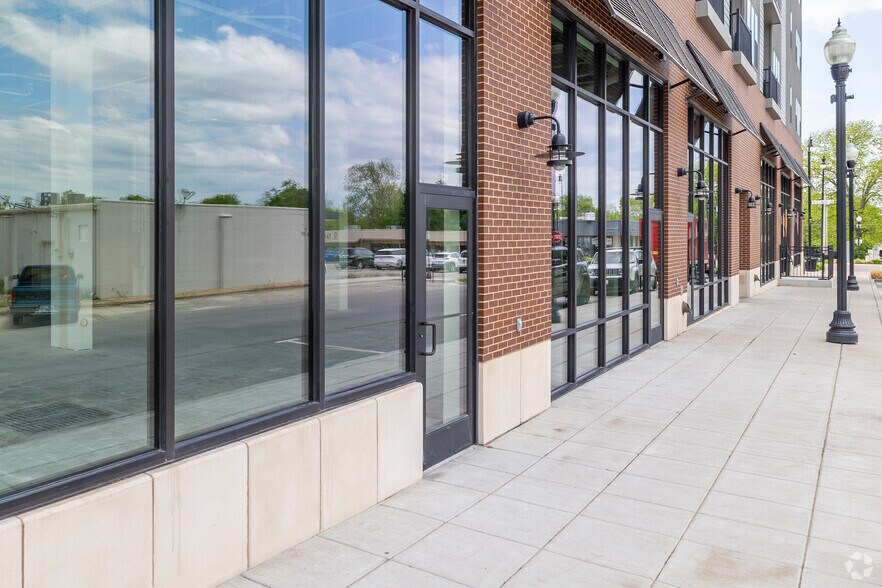 More Photos Of 305 N Main St, Broken Arrow Apartments For Lease