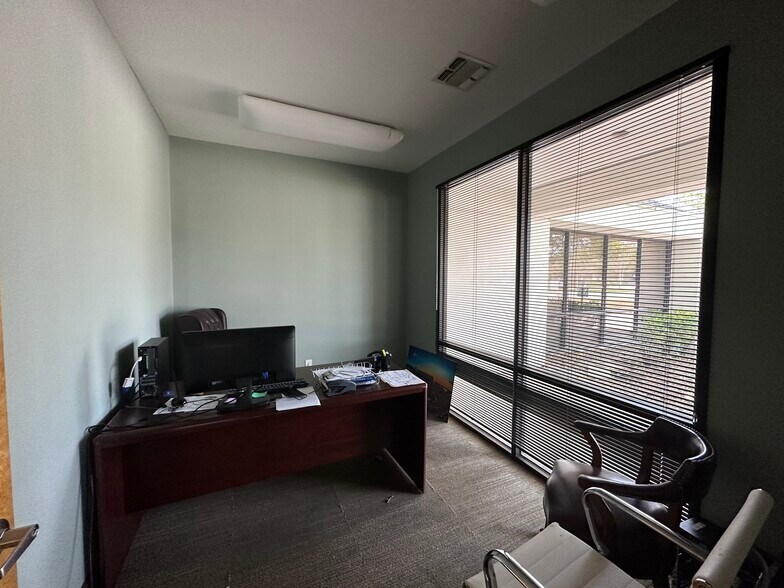 More Photos Of 7414 Picardy Ave, Baton Rouge Medical For Sale