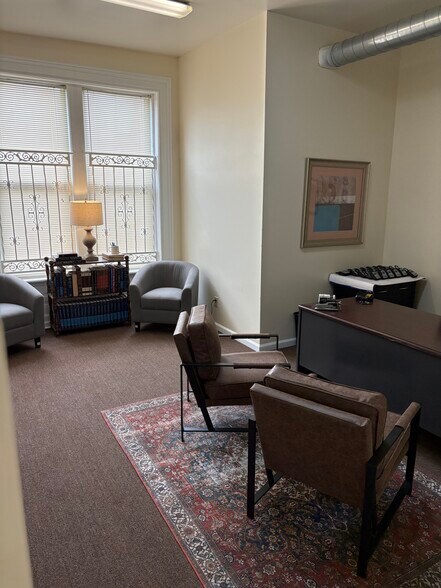 More Photos Of 2002 Obear Ave, Saint Louis Apartments For Sale