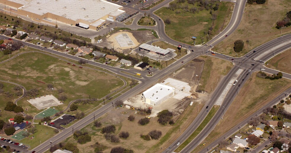 More Photos Of 1431 Palo Alto Rd, San Antonio Unknown For Lease