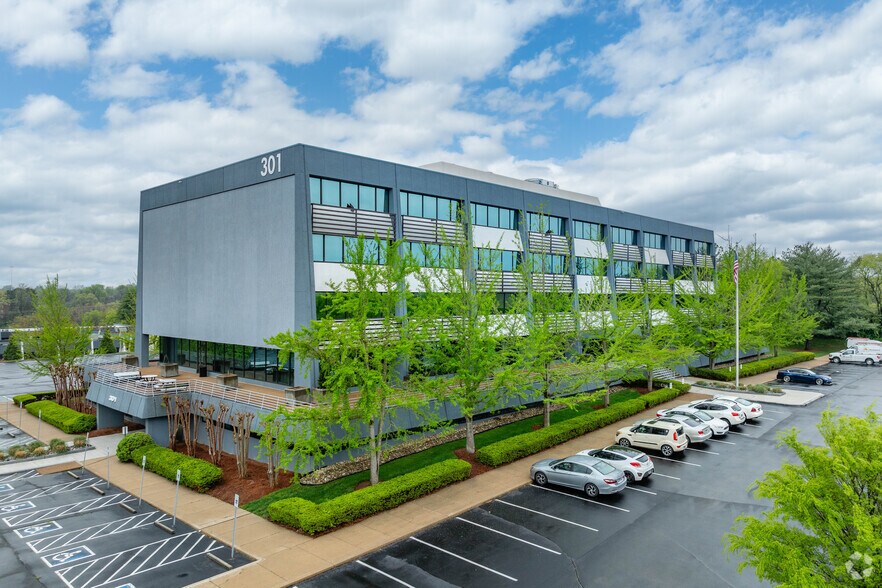 Primary Photo Of 301 Plus Park Blvd, Nashville Office For Lease