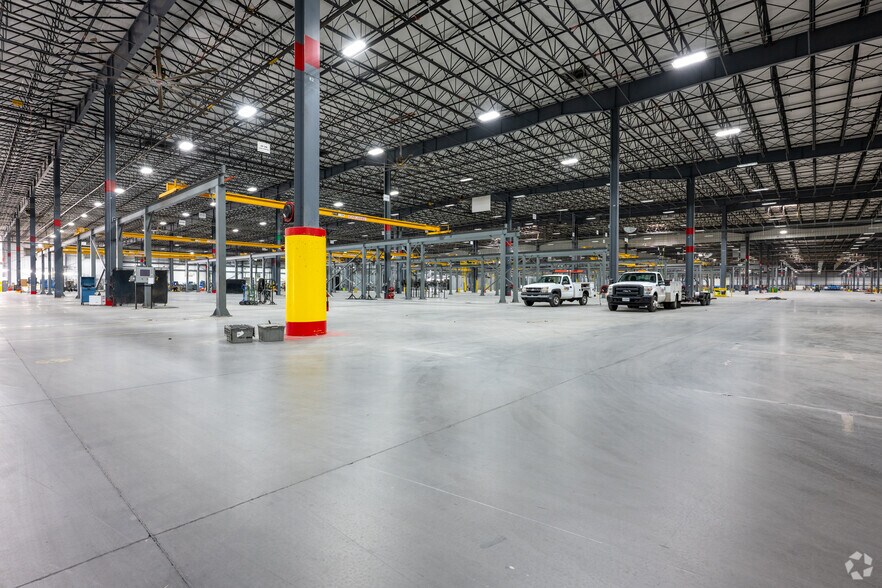 More Photos Of 100 Morgan Olson Way, Ringgold Manufacturing For Lease