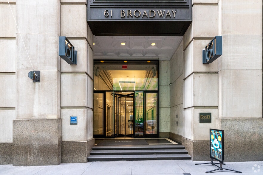 More Photos Of 61 Broadway, New York Office For Sale