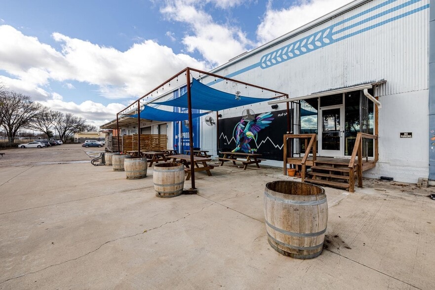 More Photos Of 507 E Calles St, Austin Loft Creative Space For Lease