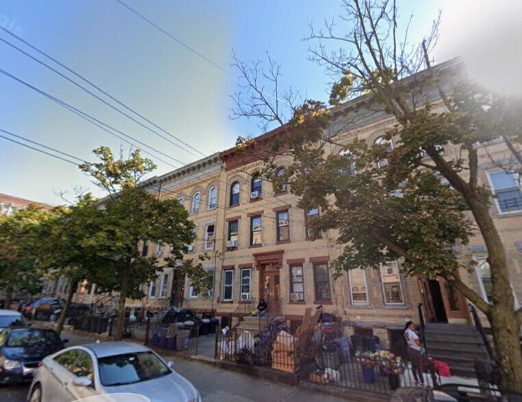 More Photos Of 430 Bleecker St, Brooklyn Apartments For Sale