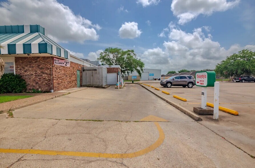 More Photos Of 4201 N Navarro St, Victoria Fast Food For Sale