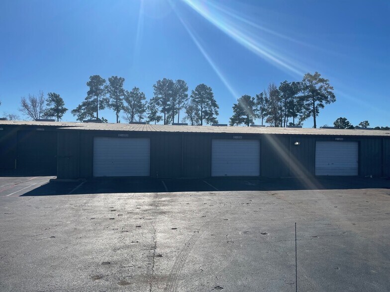 More Photos Of 16261 Hollister St, Houston Unknown For Lease