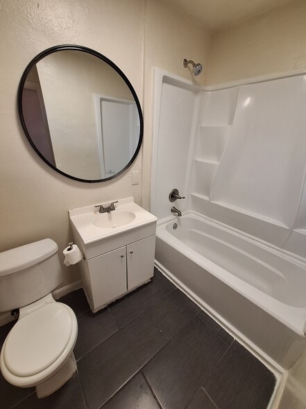 More Photos Of 1220 Sacramento Ave, West Sacramento Apartments For Sale