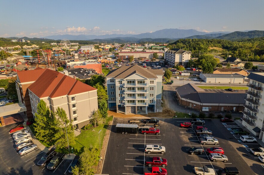 More Photos Of 129 Sugarfoot Way, Pigeon Forge Apartments For Sale