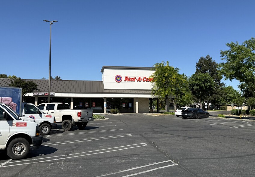 More Photos Of 2595 Geer Rd, Turlock Unknown For Lease