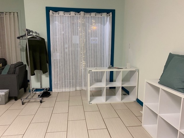 More Photos Of 10209B 100 Av, Fort Saskatchewan General Retail For Lease