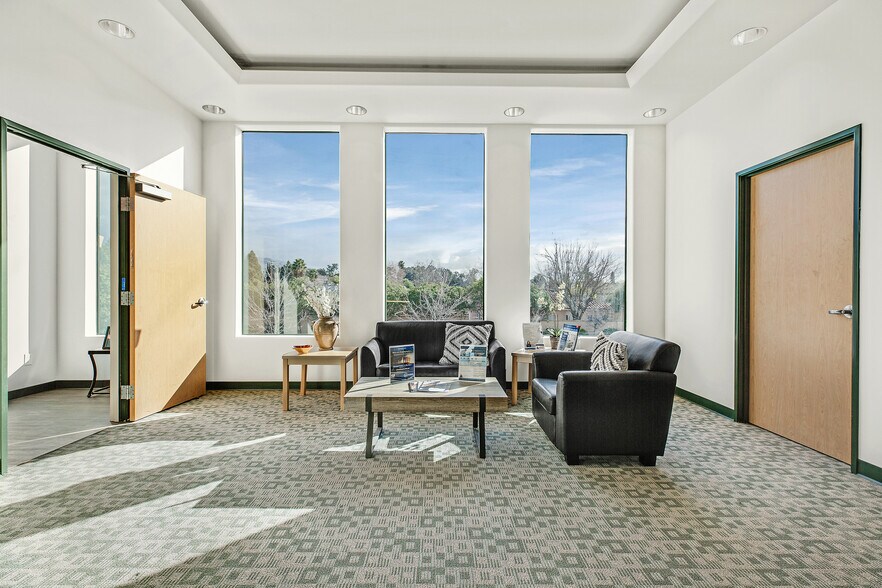 More Photos Of 41111 Mission Blvd, Fremont Office For Lease