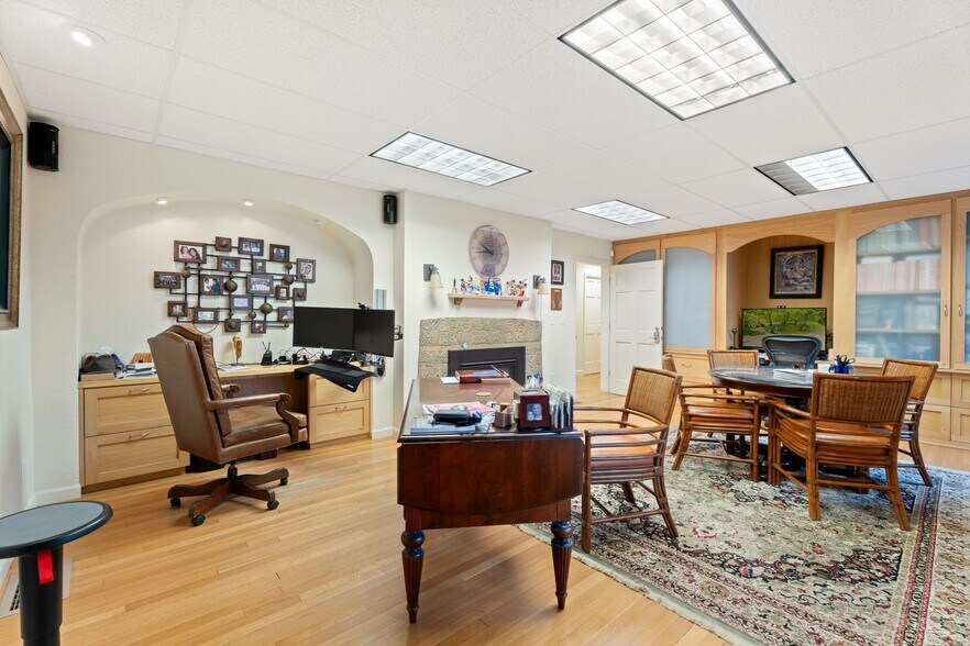 More Photos Of 1520 S College Ave, Fort Collins Office Residential For Sale