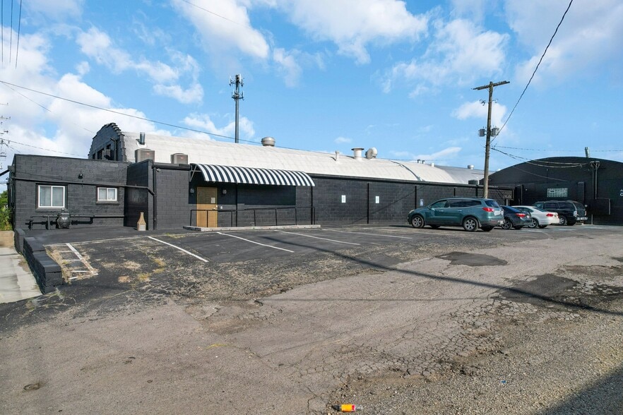More Photos Of 1025 E Fifth Ave, Columbus Warehouse For Lease