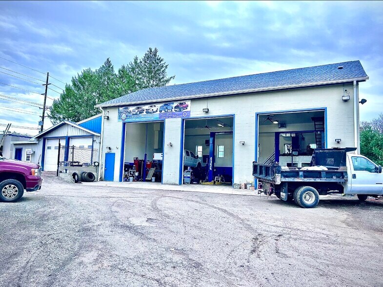 More Photos Of 2451 Baltimore Blvd, Finksburg Auto Repair For Sale