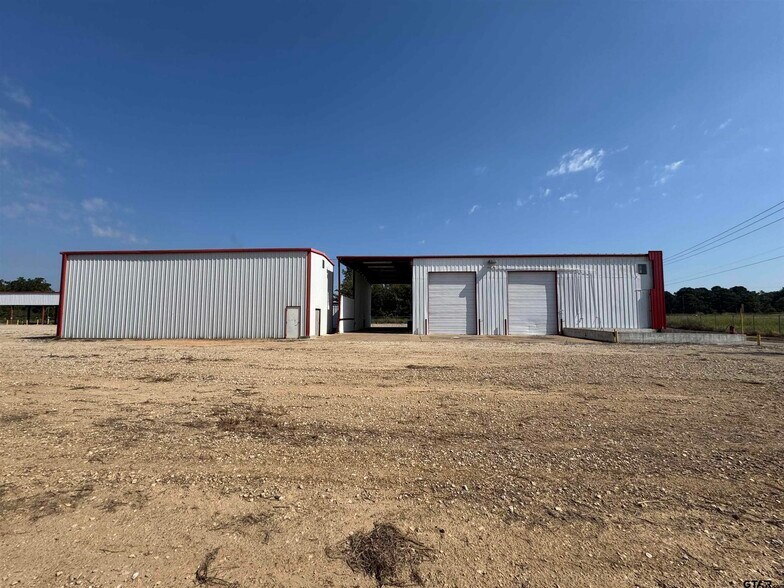 More Photos Of 9182 S US Highway 79, Palestine Service For Lease