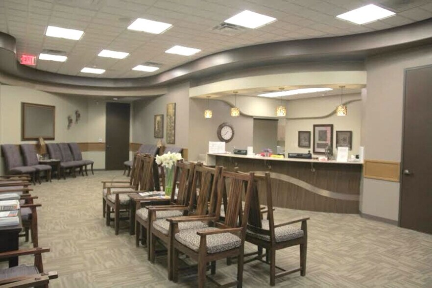 More Photos Of 16040 Park Valley Dr, Round Rock Medical For Lease