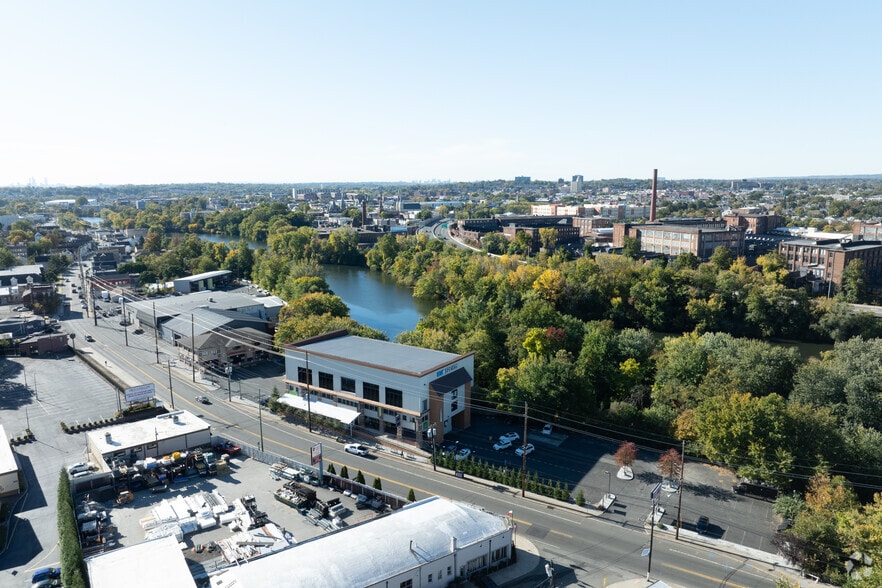 More Photos Of 501-517 River Dr, Garfield Freestanding For Sale