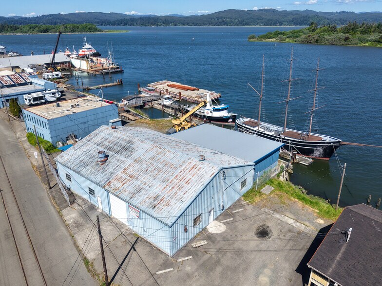 More Photos Of 390 N Front St, Coos Bay Industrial For Sale
