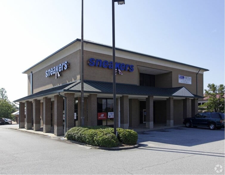 More Photos Of 5710 Veterans Pky, Columbus Office For Lease